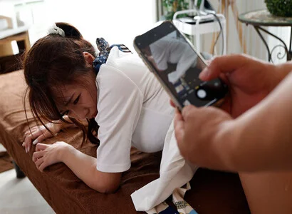 Khi đi triệt lông liền làm chuyện đó với em