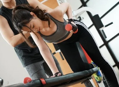 Anh PT may mắn và người phụ nữ thiếu thốn địt nhau tới tối
